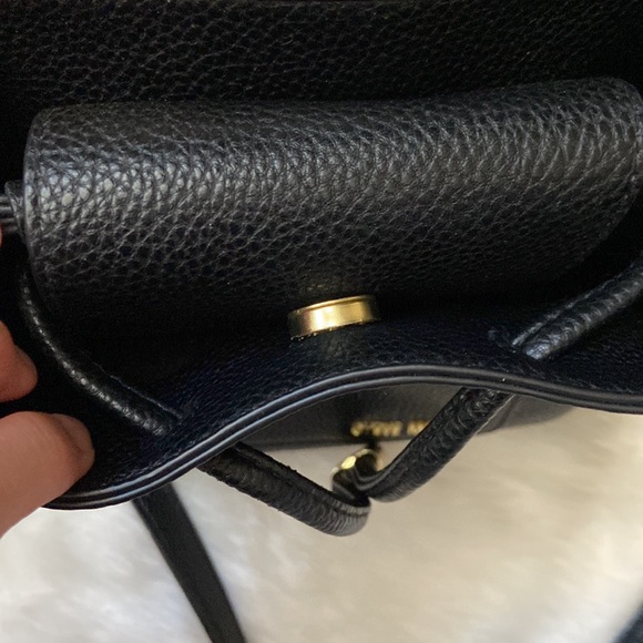 Host Pick ⭐️ 🌟 Steve Madden small black crossbody/ shoulder bag ⭐️ 🌟 - Picture 5 of 8